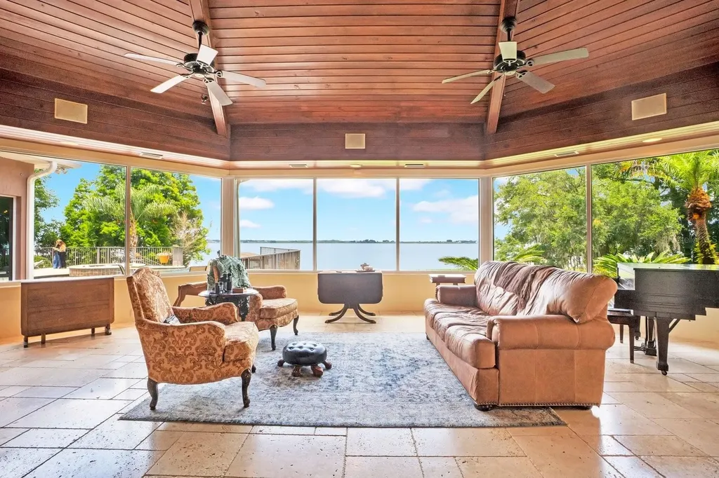 133 Van Fleet Court Auburndale FL 33823