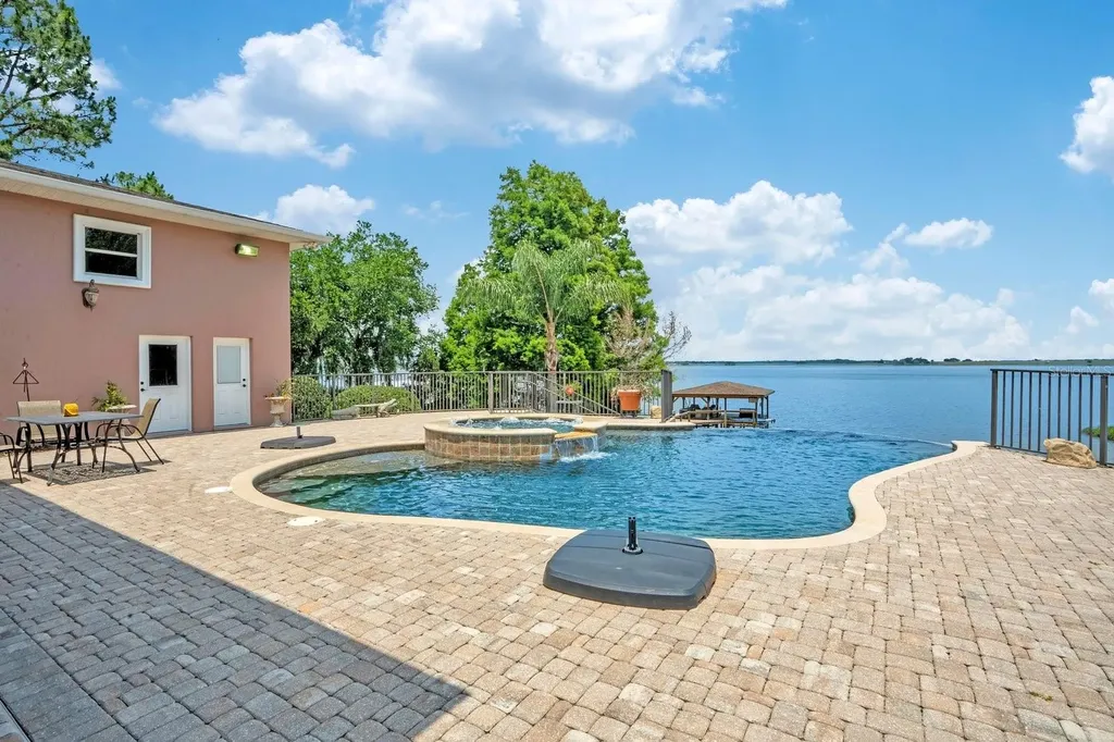 133 Van Fleet Court Auburndale FL 33823