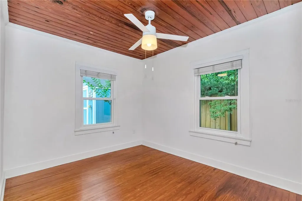 956 NE 5th Street Ocala FL 34470