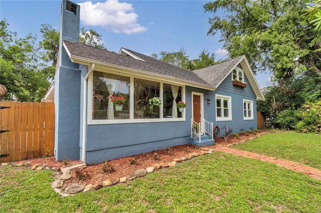 956 NE 5th Street Ocala FL 34470
