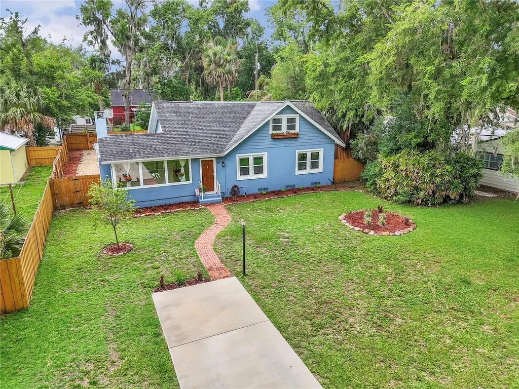 956 NE 5th Street Ocala FL 34470