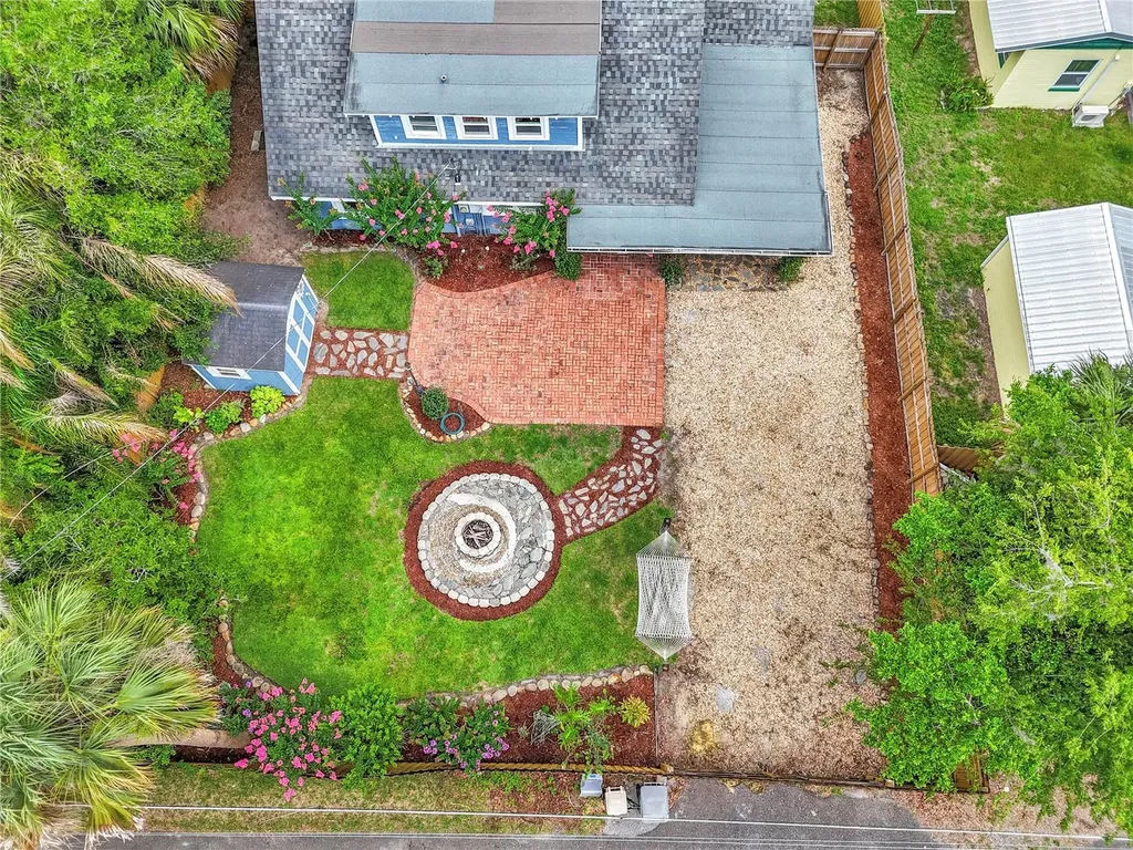 956 NE 5th Street Ocala FL 34470