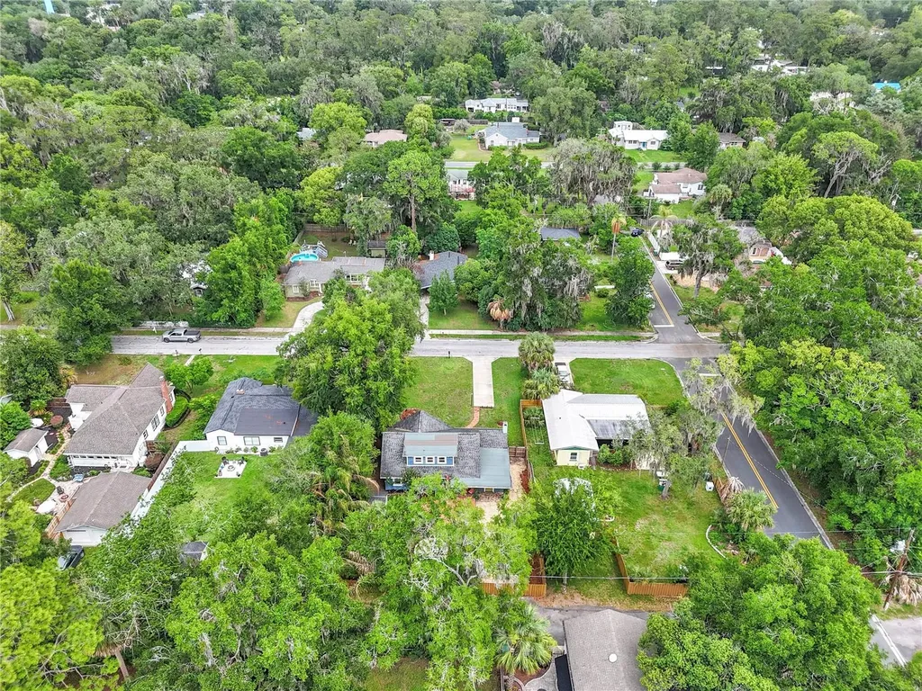956 NE 5th Street Ocala FL 34470