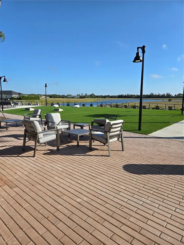 148 Whiteland Bend Nokomis FL 34275