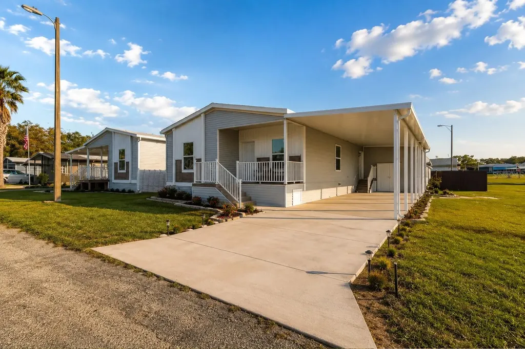 10029 Hamp Drive Dade City FL 33525