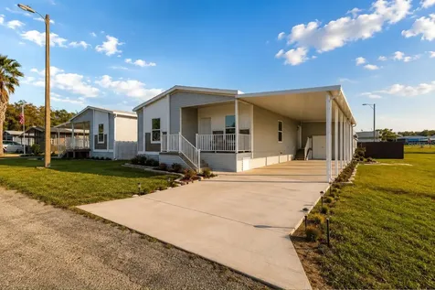10029 Hamp Drive Dade City FL 33525