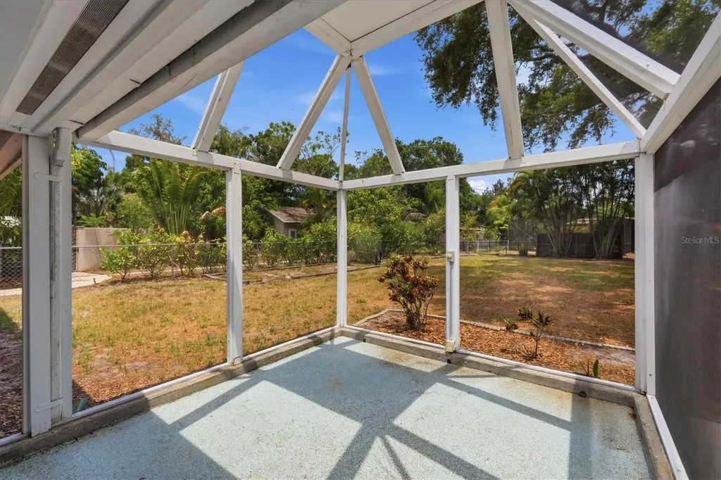 2233 Alice Road Sarasota FL 34231