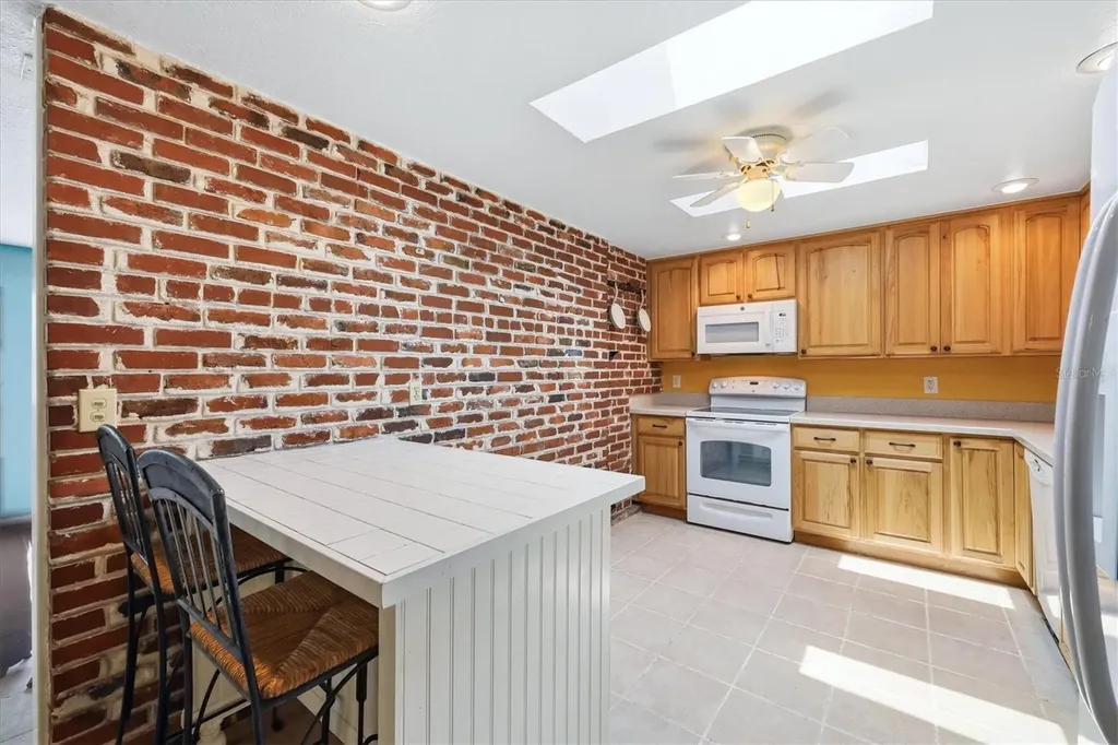 2233 Alice Road Sarasota FL 34231
