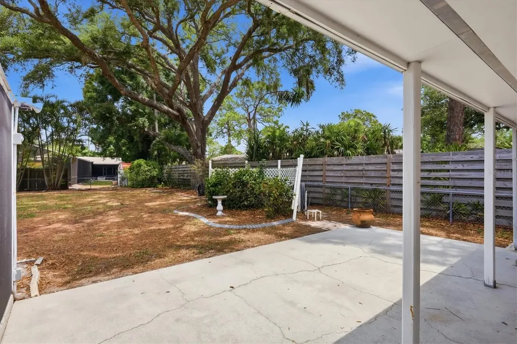 2233 Alice Road Sarasota FL 34231