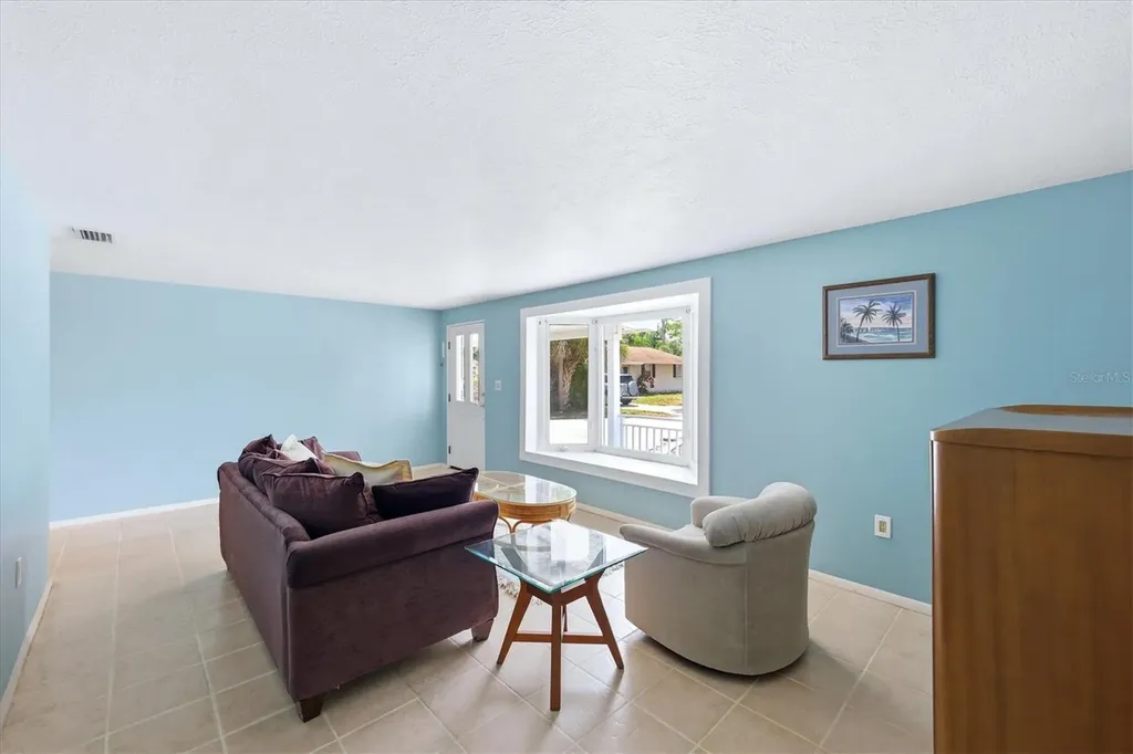 2233 Alice Road Sarasota FL 34231