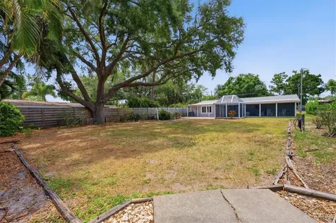 2233 Alice Road Sarasota FL 34231
