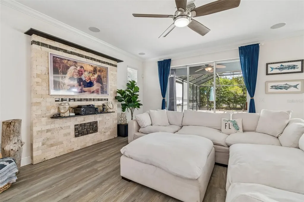 16214 Bayberry View Drive Lithia FL 33547