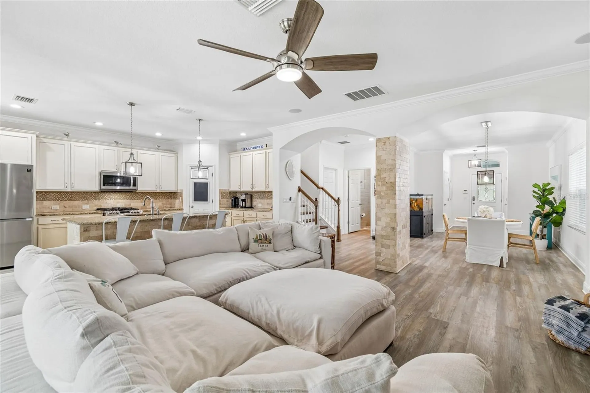 16214 Bayberry View Drive Lithia FL 33547