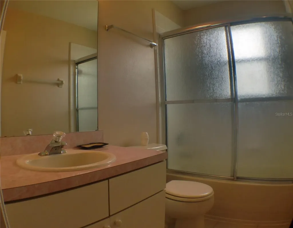 2320 Justin Avenue Orlando FL 32826