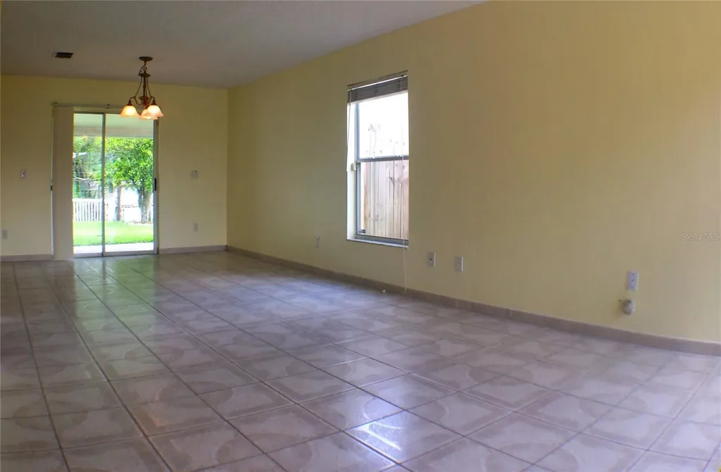 2320 Justin Avenue Orlando FL 32826