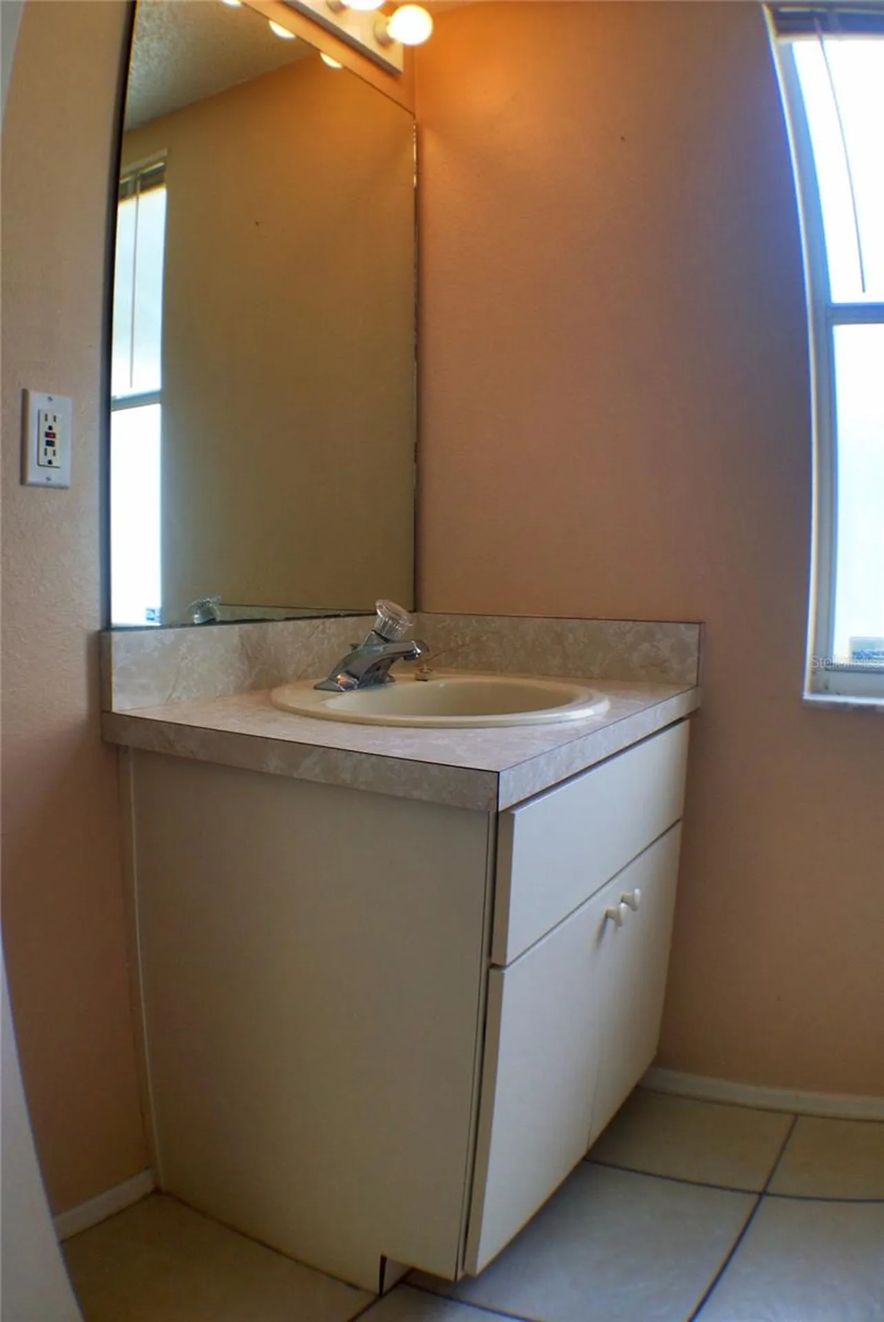 2320 Justin Avenue Orlando FL 32826