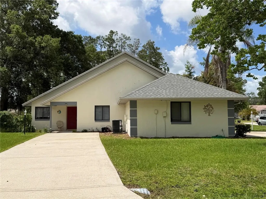 12 Wellwood Lane Palm Coast FL 32164