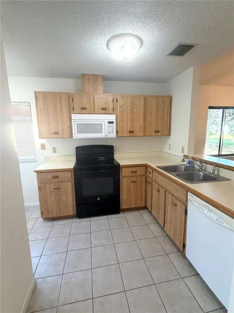 12 Wellwood Lane Palm Coast FL 32164
