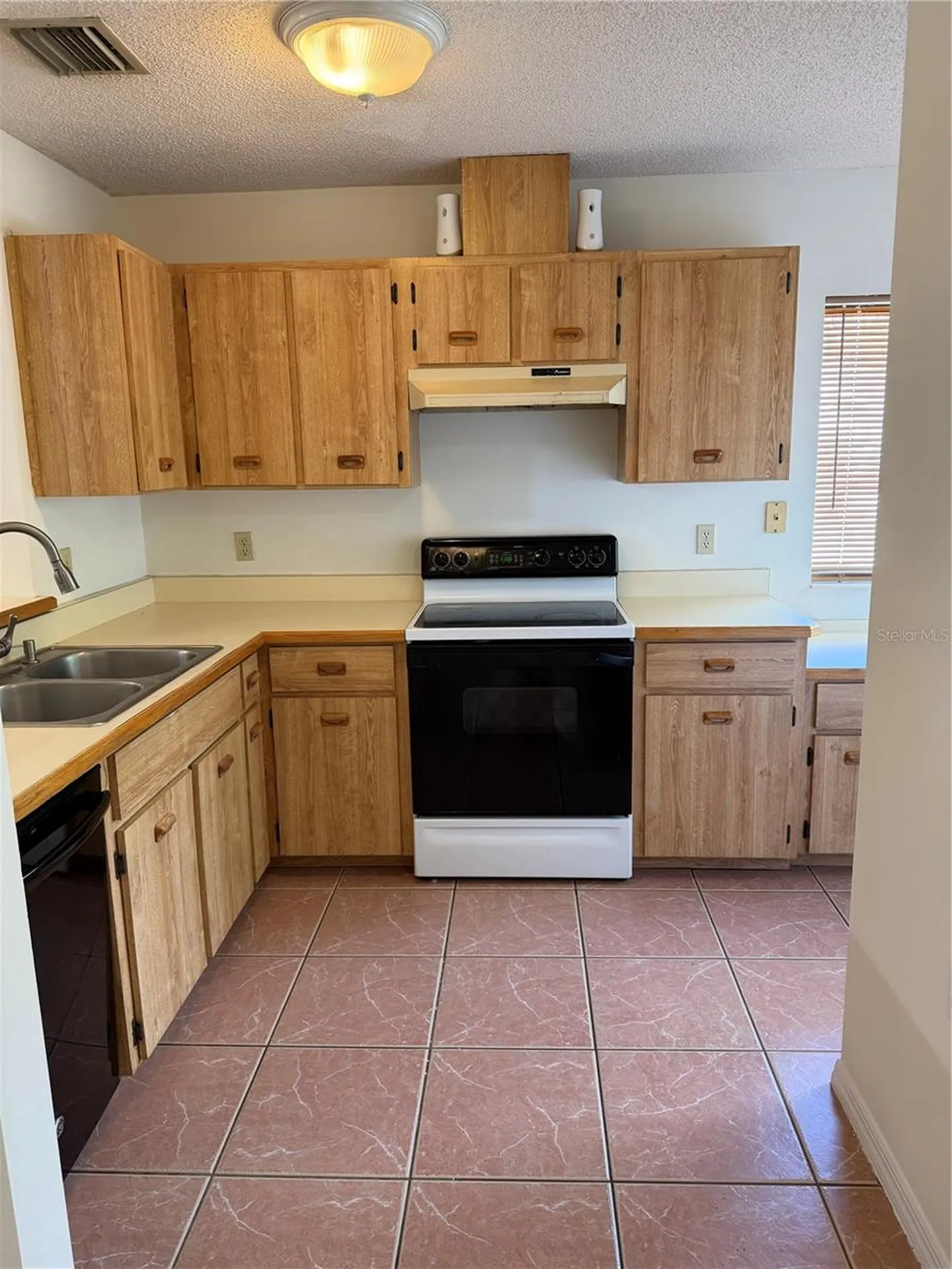 12 Wellwood Lane Palm Coast FL 32164