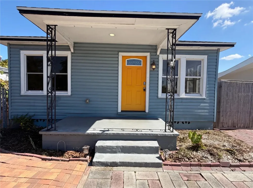 5005 Tangerine Avenue S Gulfport FL 33707