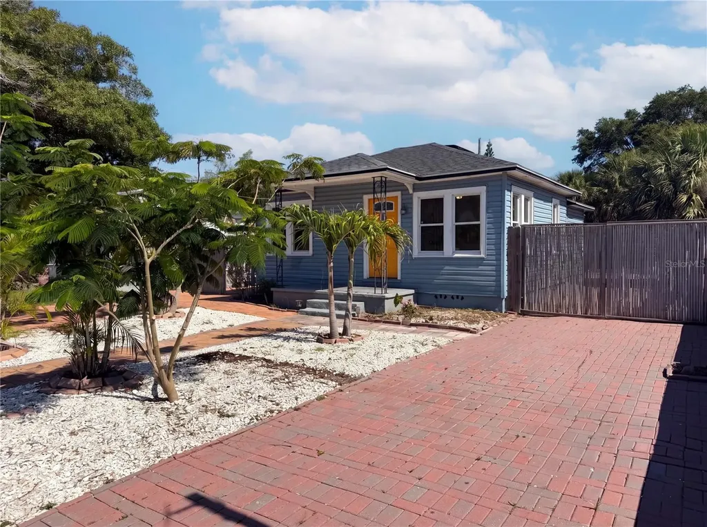 5005 Tangerine Avenue S Gulfport FL 33707