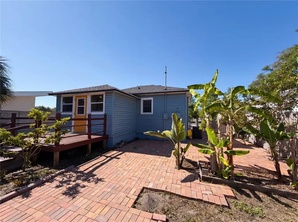 5005 Tangerine Avenue S Gulfport FL 33707