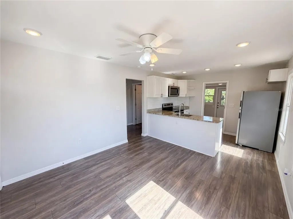 5005 Tangerine Avenue S Gulfport FL 33707
