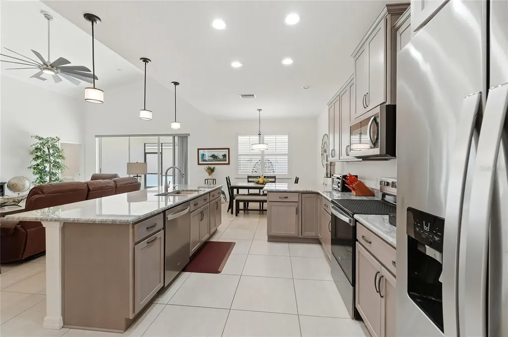 1033 Sawgrass Drive Winter Haven FL 33884