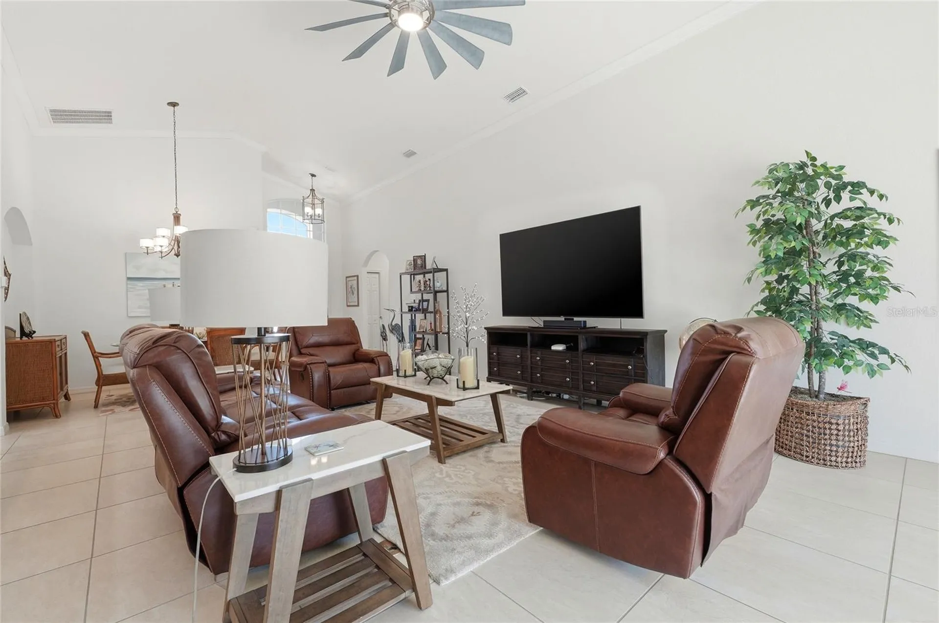 1033 Sawgrass Drive Winter Haven FL 33884