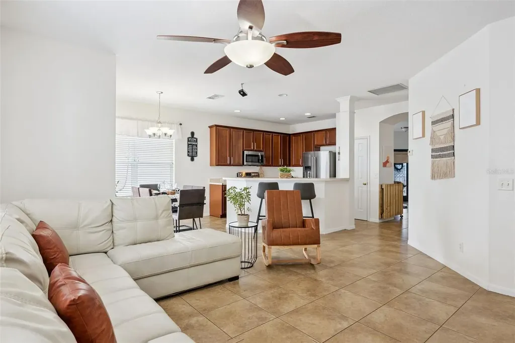 7514 Bear Claw Run Orlando FL 32825
