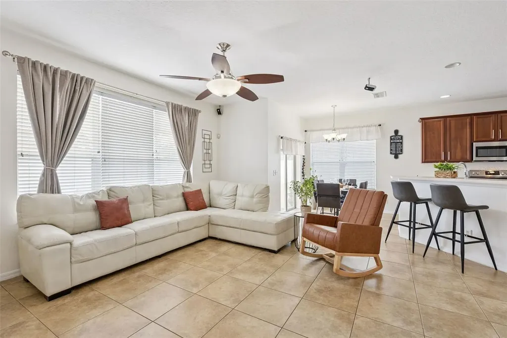 7514 Bear Claw Run Orlando FL 32825