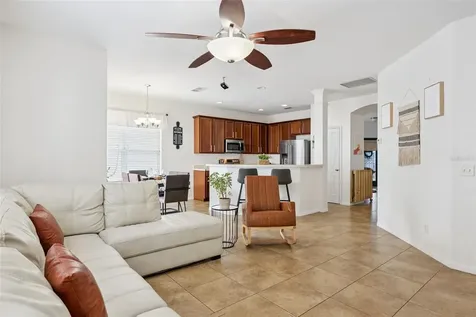 7514 Bear Claw Run Orlando FL 32825
