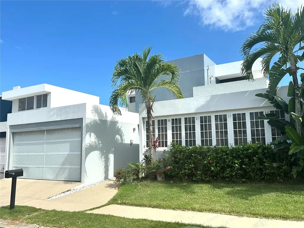 Mansiones Reales Principe De Asturias Guaynabo PR 00969
