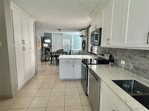 Mansiones Reales Principe De Asturias Guaynabo PR 00969