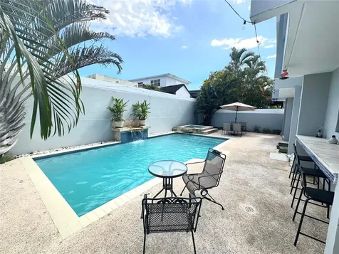Mansiones Reales Principe De Asturias Guaynabo PR 00969