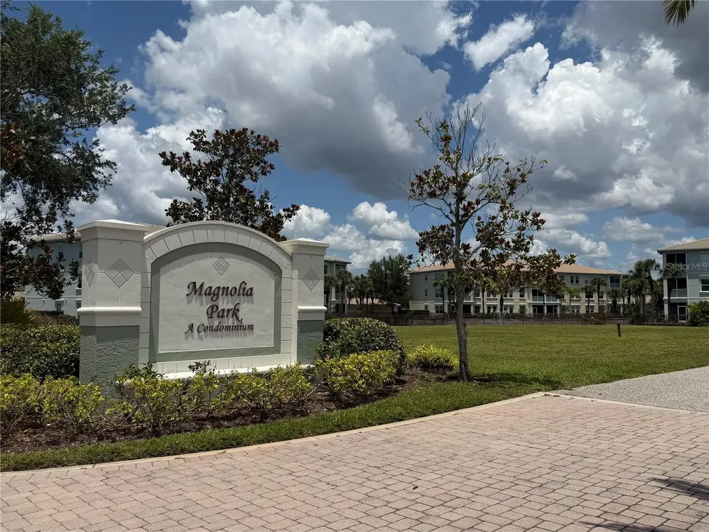 600 Gardens Edge Drive Venice FL 34285