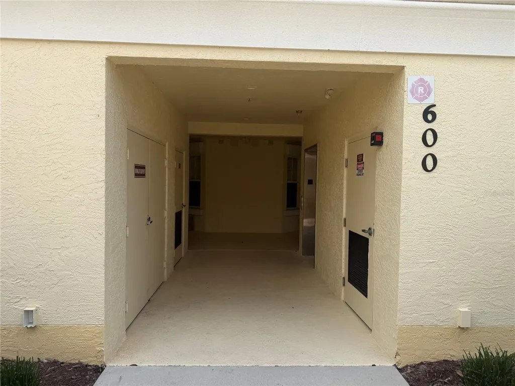 600 Gardens Edge Drive Venice FL 34285