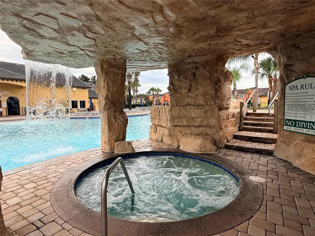 8977 Bismarck Palm Road Kissimmee FL 34747