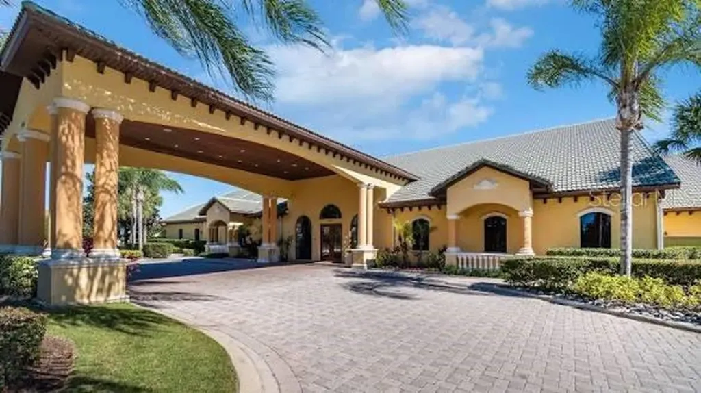 8977 Bismarck Palm Road Kissimmee FL 34747