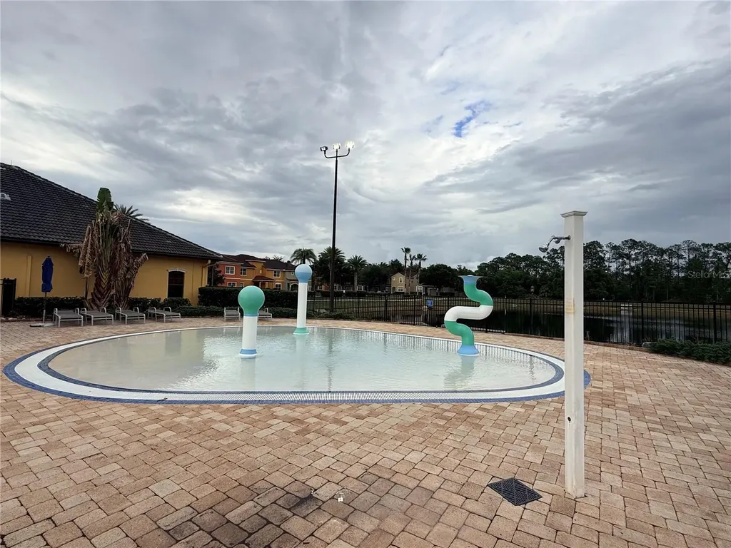8977 Bismarck Palm Road Kissimmee FL 34747