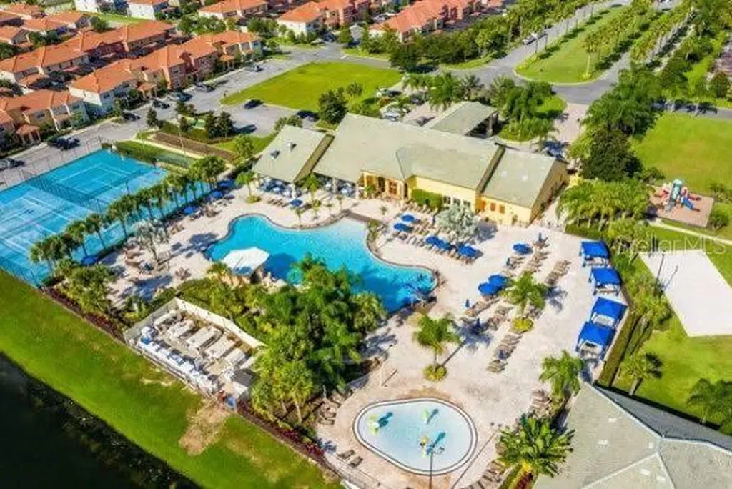8977 Bismarck Palm Road Kissimmee FL 34747