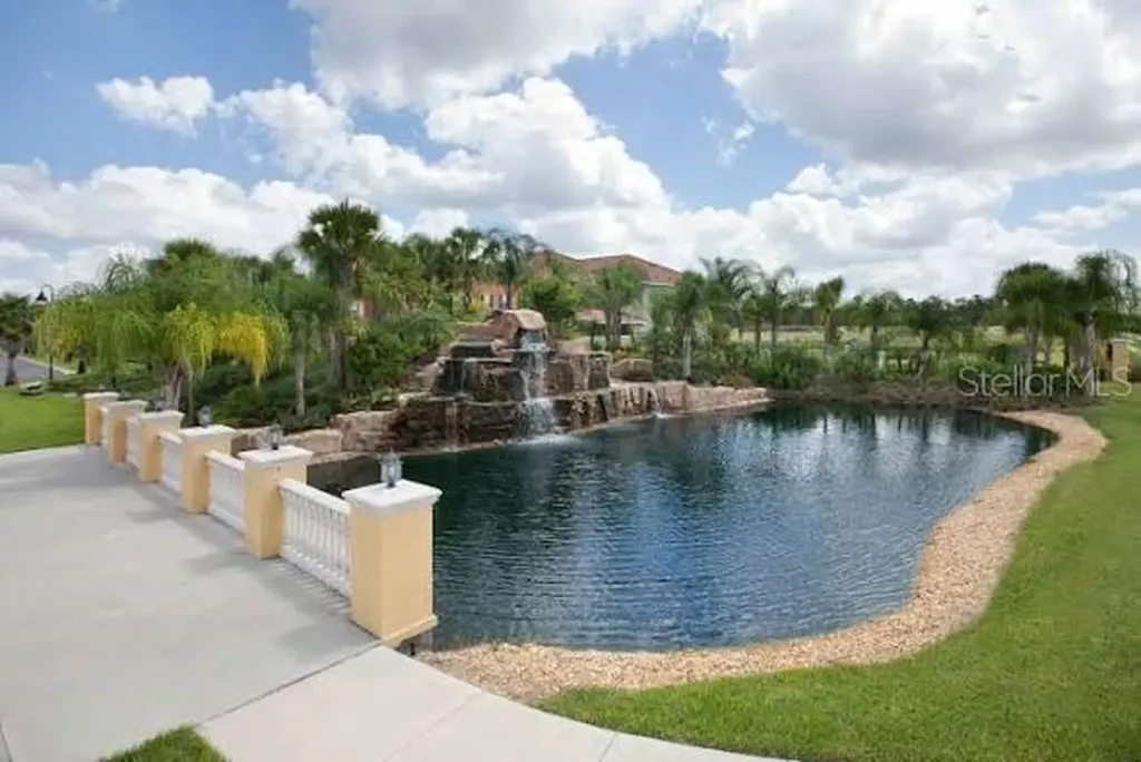 8977 Bismarck Palm Road Kissimmee FL 34747