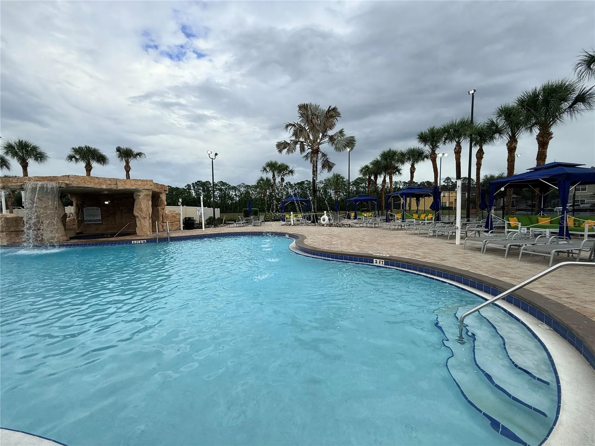 8977 Bismarck Palm Road Kissimmee FL 34747