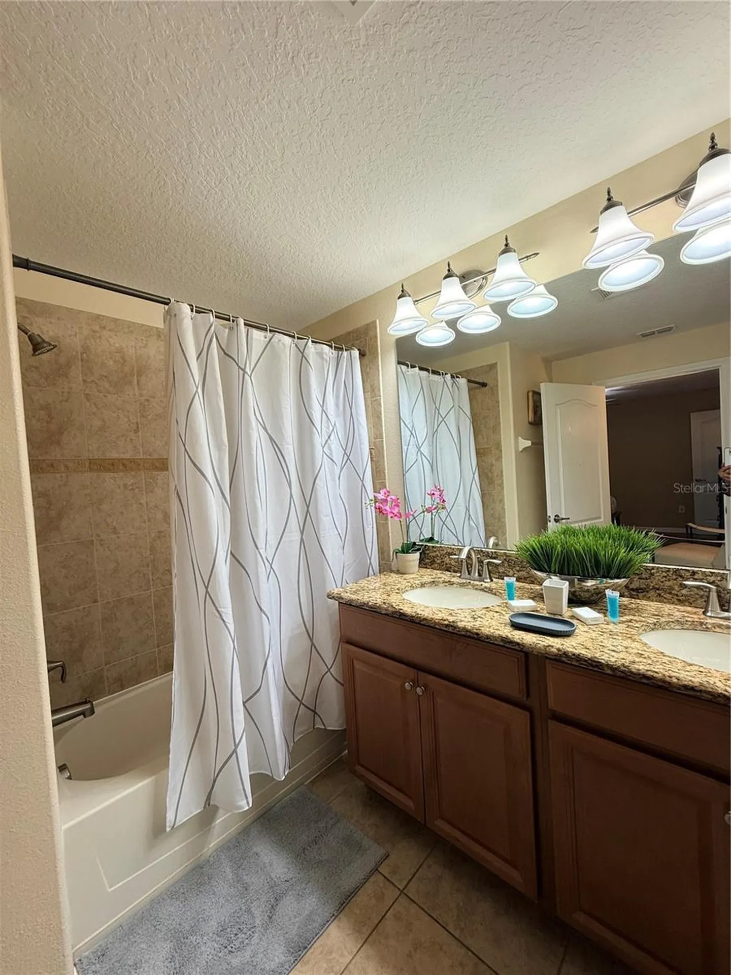 8977 Bismarck Palm Road Kissimmee FL 34747