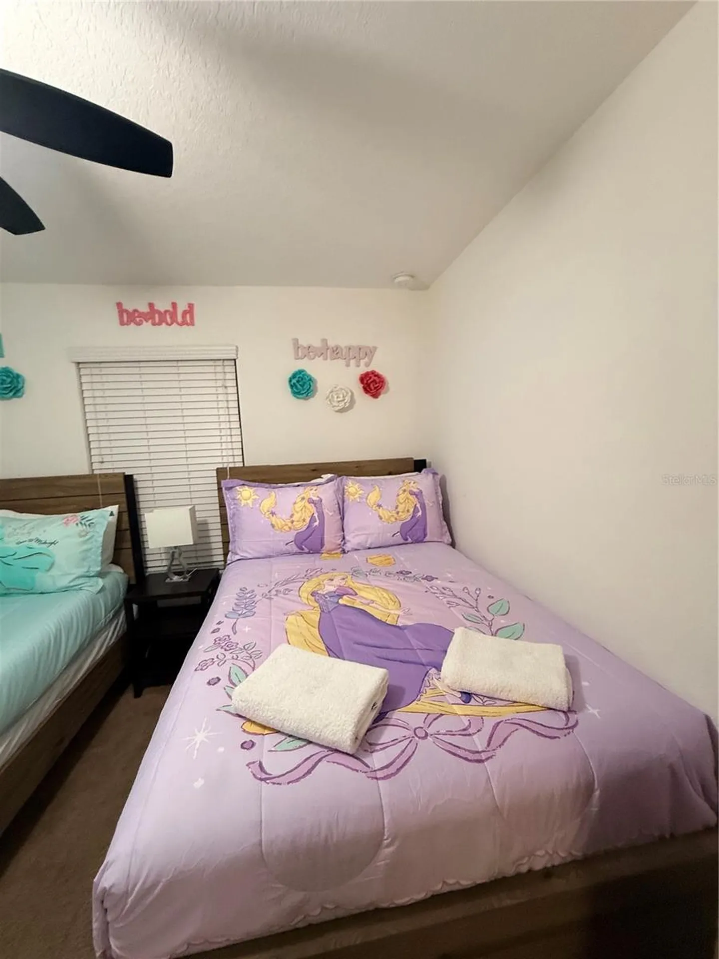 8977 Bismarck Palm Road Kissimmee FL 34747
