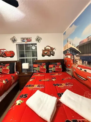8977 Bismarck Palm Road Kissimmee FL 34747