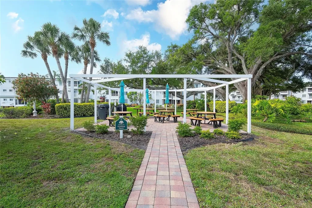 2449 Flamingo Boulevard Bradenton FL 34207