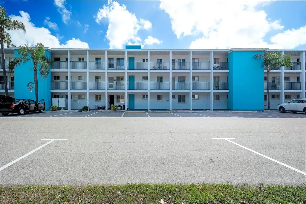 2449 Flamingo Boulevard Bradenton FL 34207
