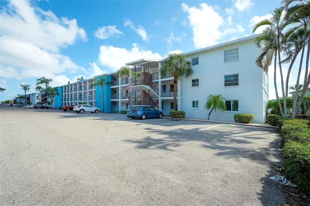 2449 Flamingo Boulevard Bradenton FL 34207