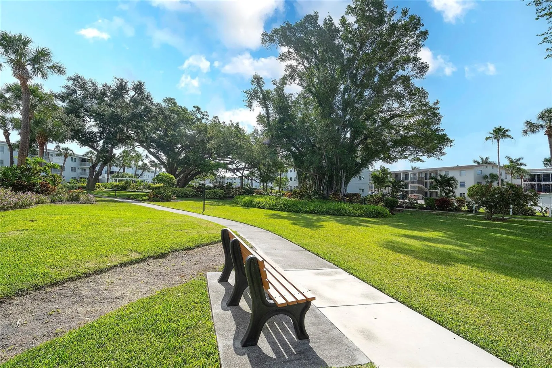 2449 Flamingo Boulevard Bradenton FL 34207
